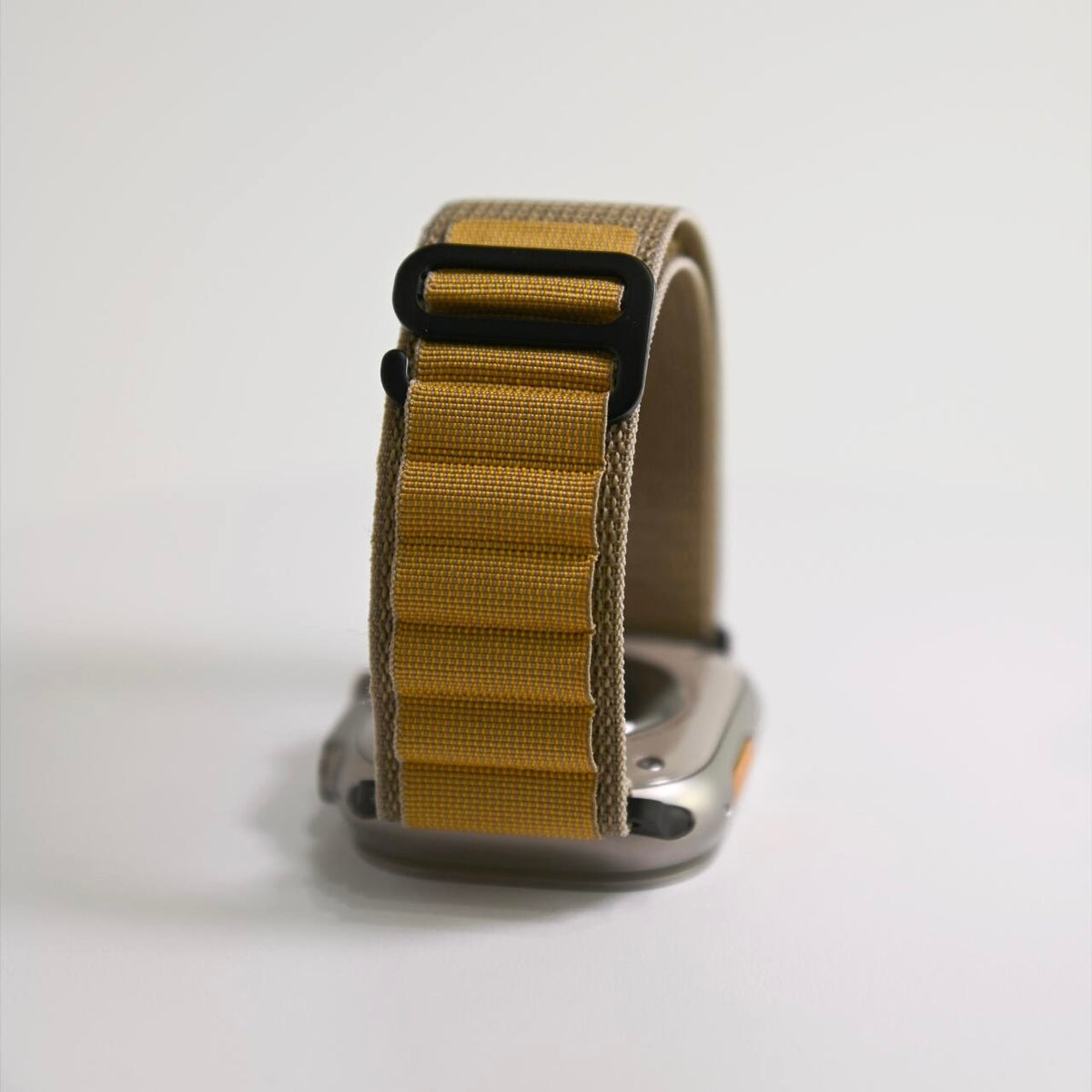 Apple Watch Alpine Loop#color_wheat