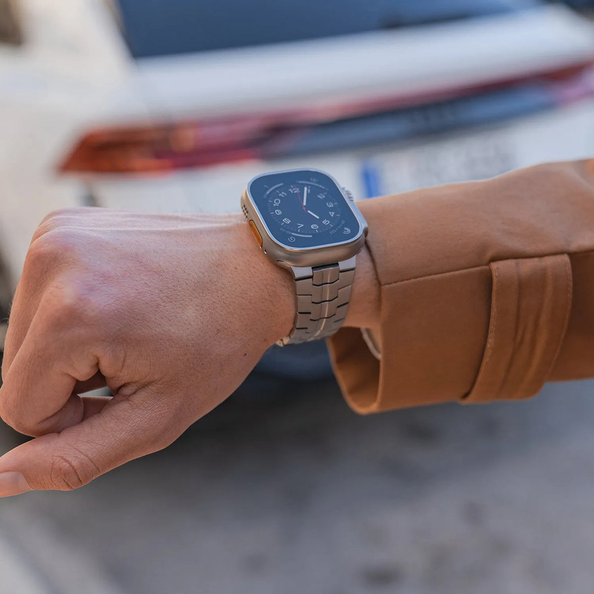 Apple Watch Ultra titanium band#color_titanium