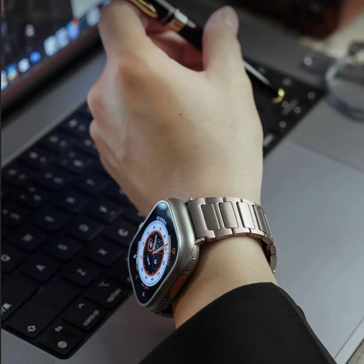 Apple Watch Titanium Band | T05