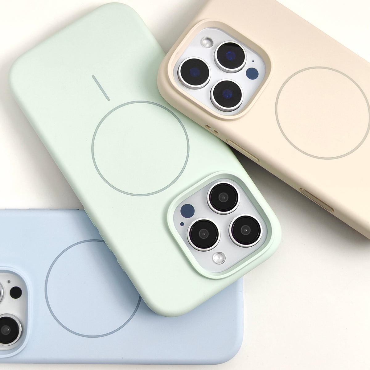 iPhone 13 Silicone Case with MagSafe