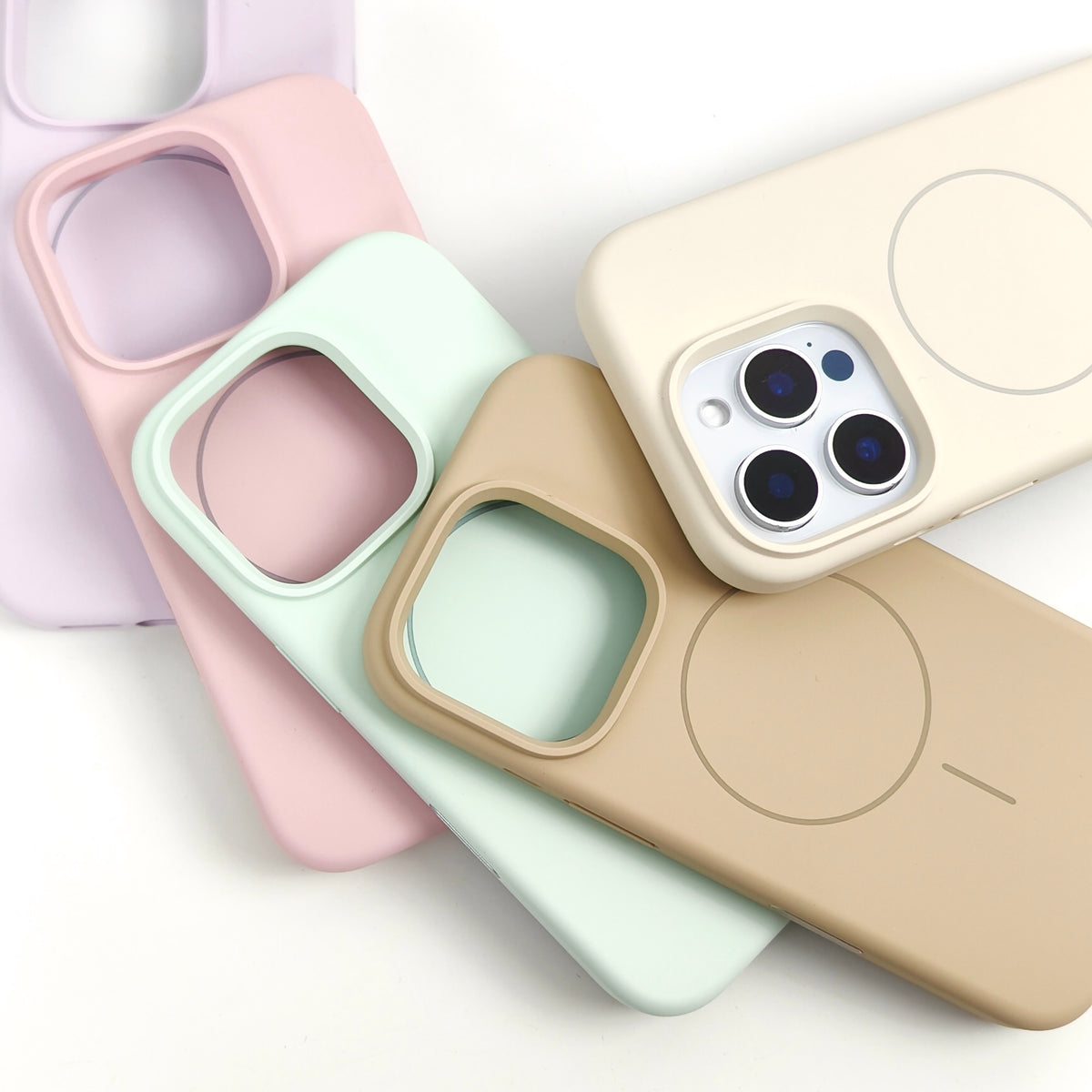 iPhone 13 Silicone Case with MagSafe
