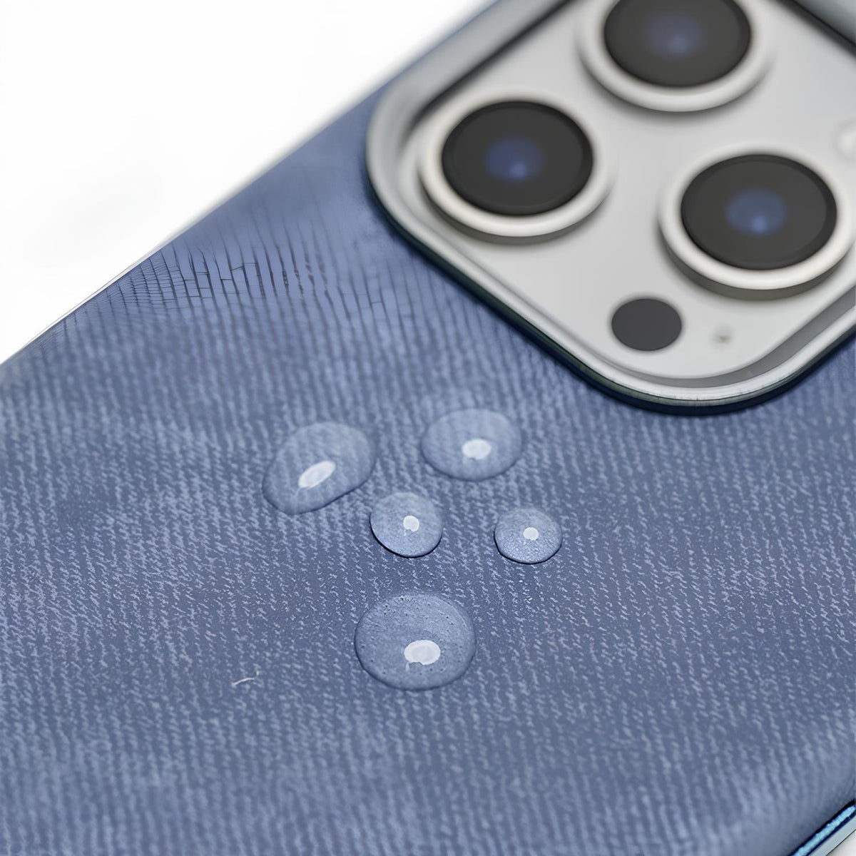 iPhone 13 Pro Flannel Case with MagSafe